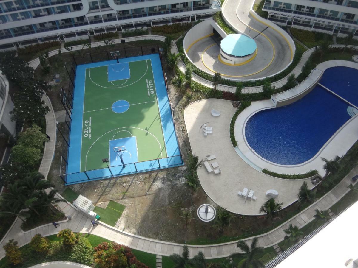 Azure Resort Cheap Apartments With View And Balcony By Lc Manila Exterior photo